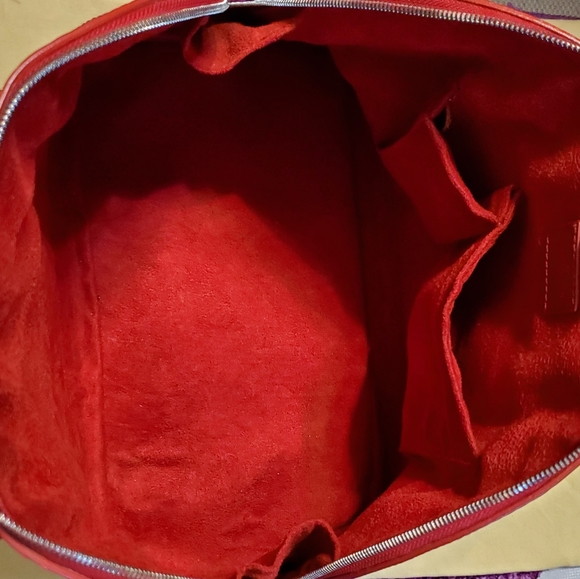 Louis Vuitton Epi Alma GM - Picture 11 of 16